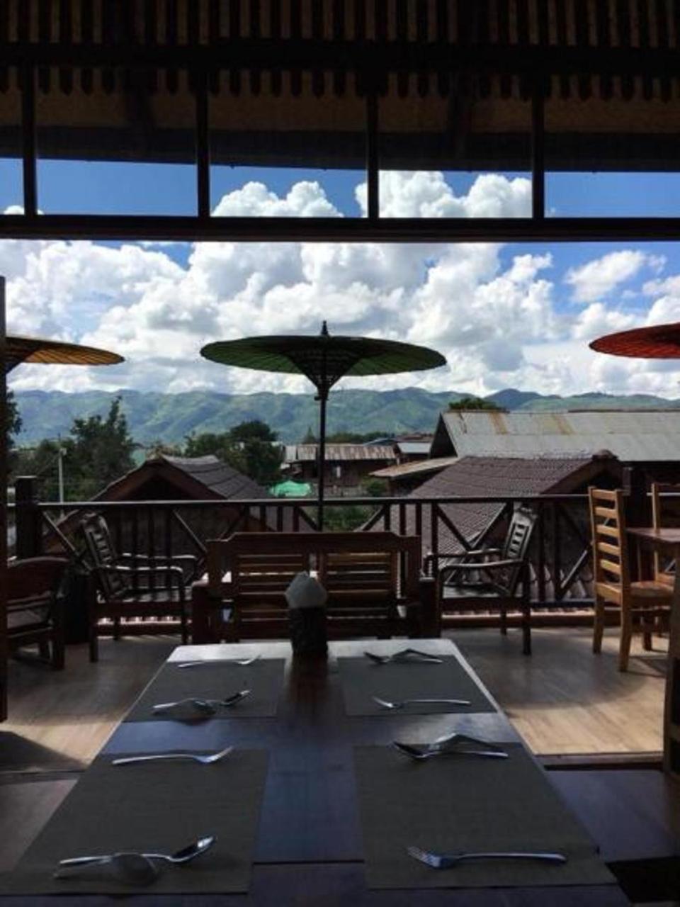 Inle Cottage Boutique Hotel Ньоншуэ Экстерьер фото