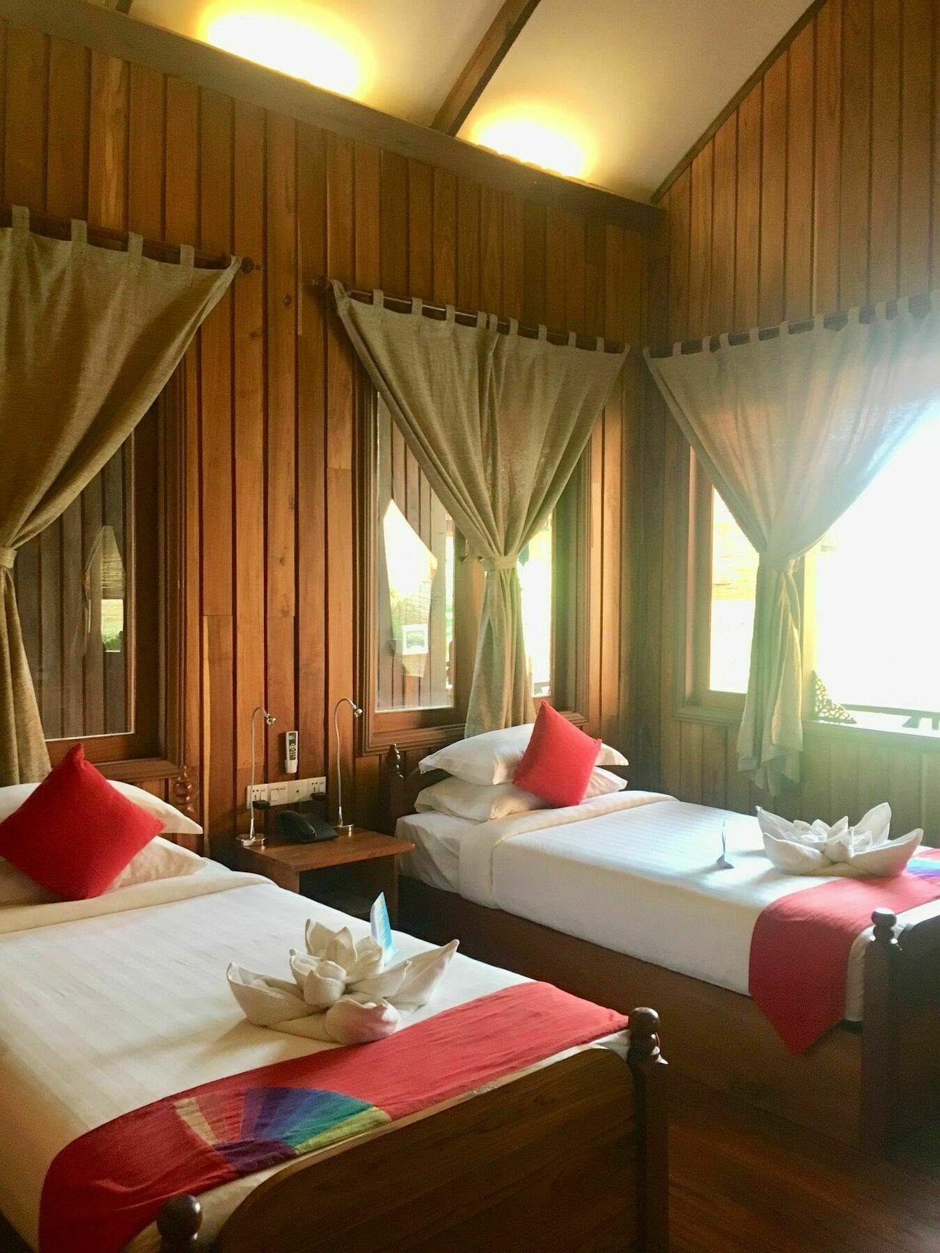 Inle Cottage Boutique Hotel Ньоншуэ Экстерьер фото