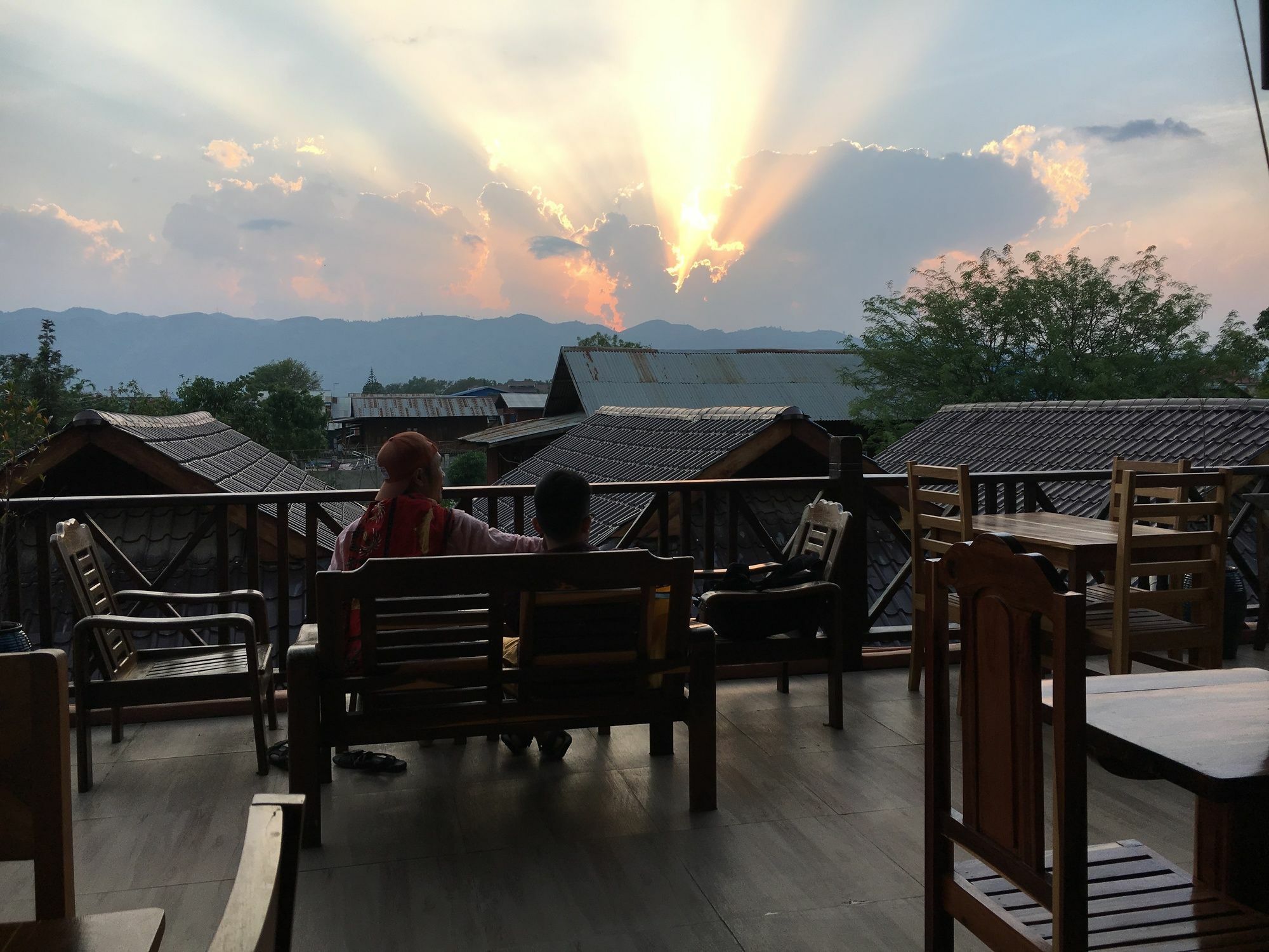Inle Cottage Boutique Hotel Ньоншуэ Экстерьер фото