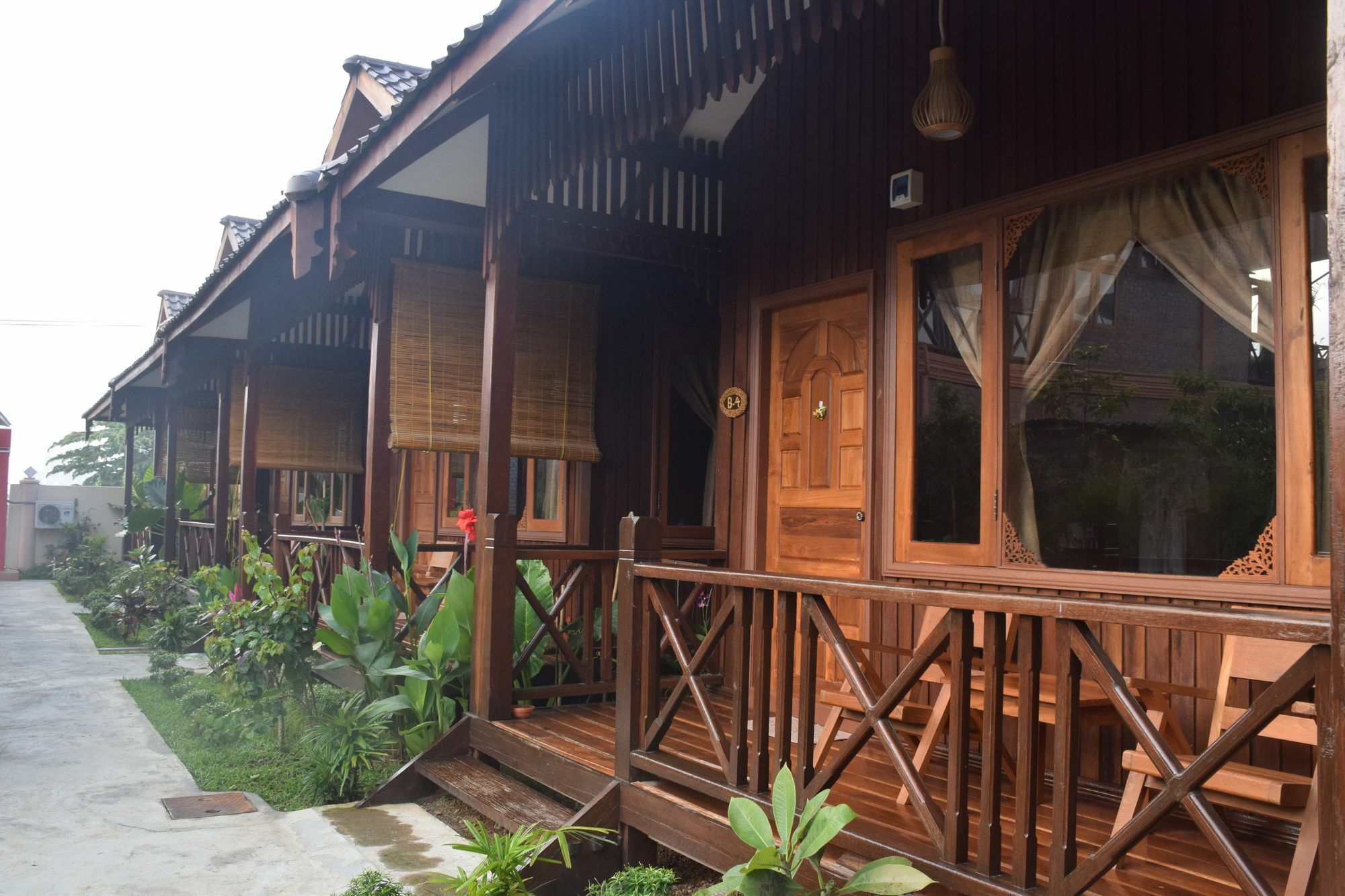 Inle Cottage Boutique Hotel Ньоншуэ Экстерьер фото