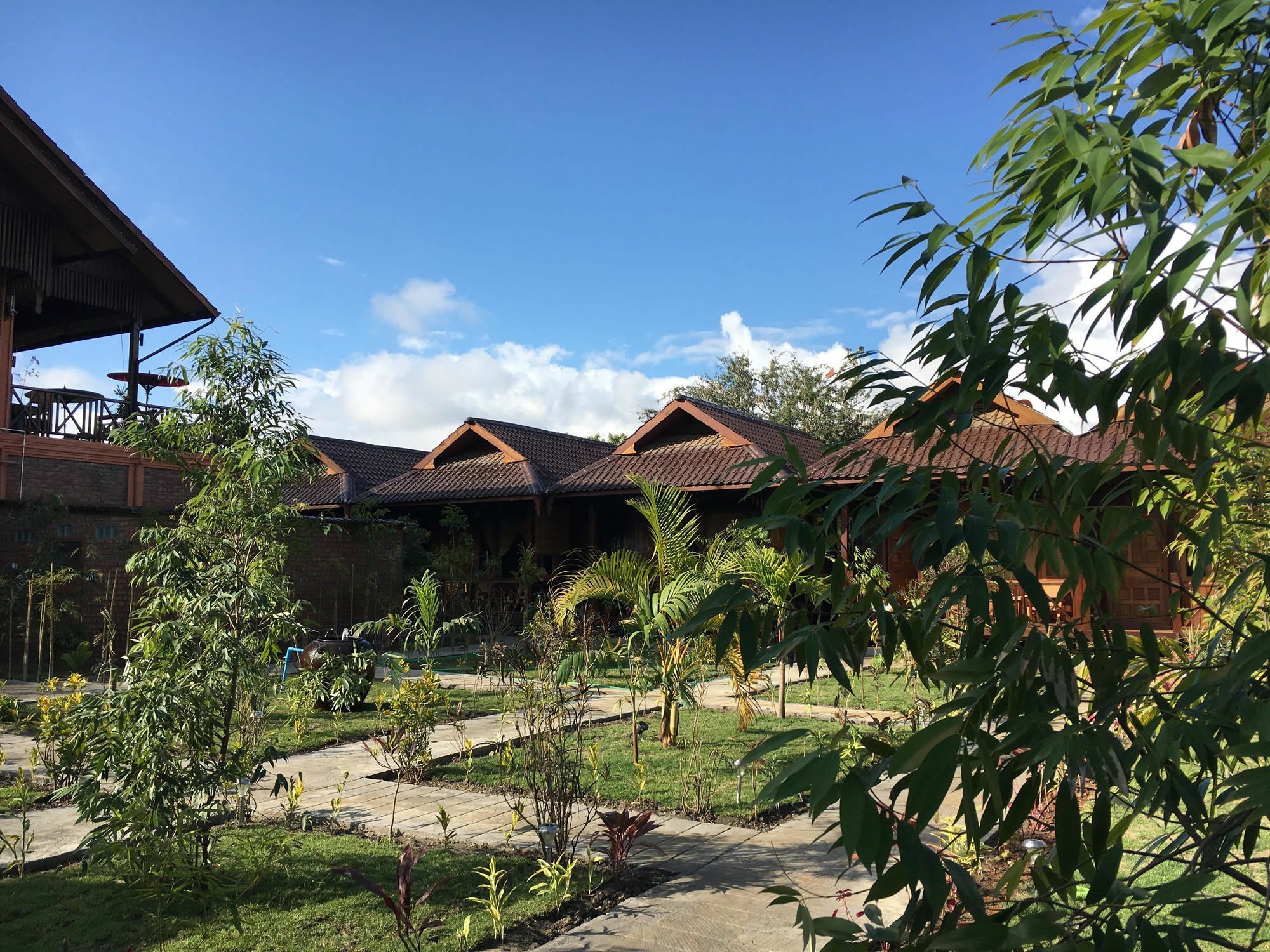 Inle Cottage Boutique Hotel Ньоншуэ Экстерьер фото