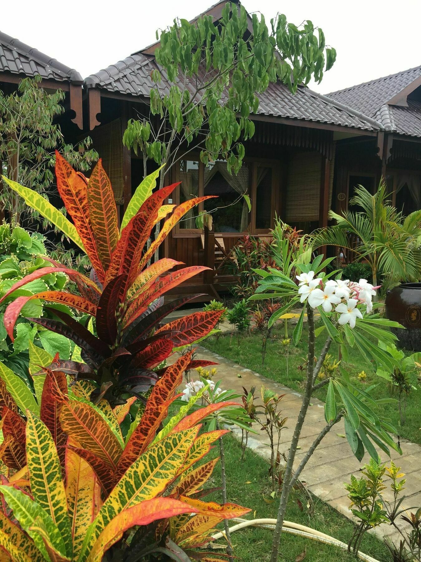 Inle Cottage Boutique Hotel Ньоншуэ Экстерьер фото